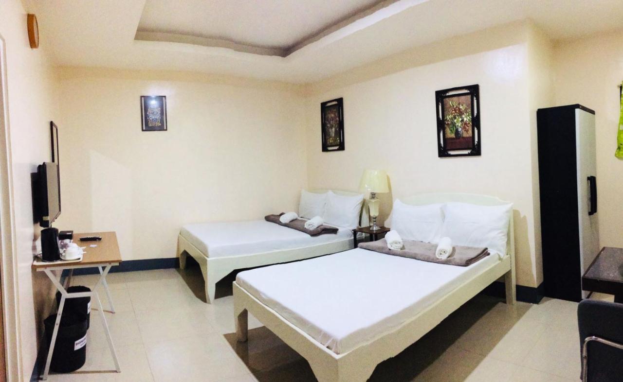 B&J Guesthouse&Tours Tagbilaran Eksteriør billede