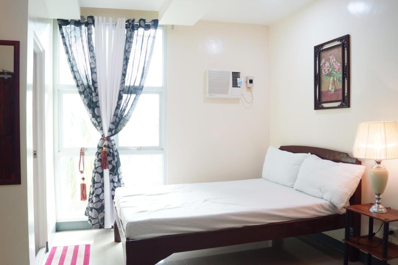 B&J Guesthouse&Tours Tagbilaran Eksteriør billede