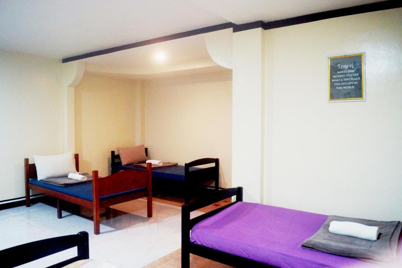 B&J Guesthouse&Tours Tagbilaran Eksteriør billede