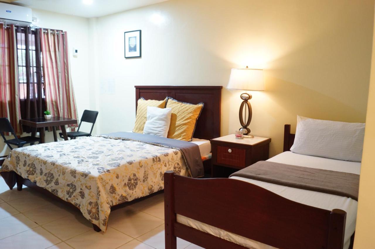 B&J Guesthouse&Tours Tagbilaran Eksteriør billede