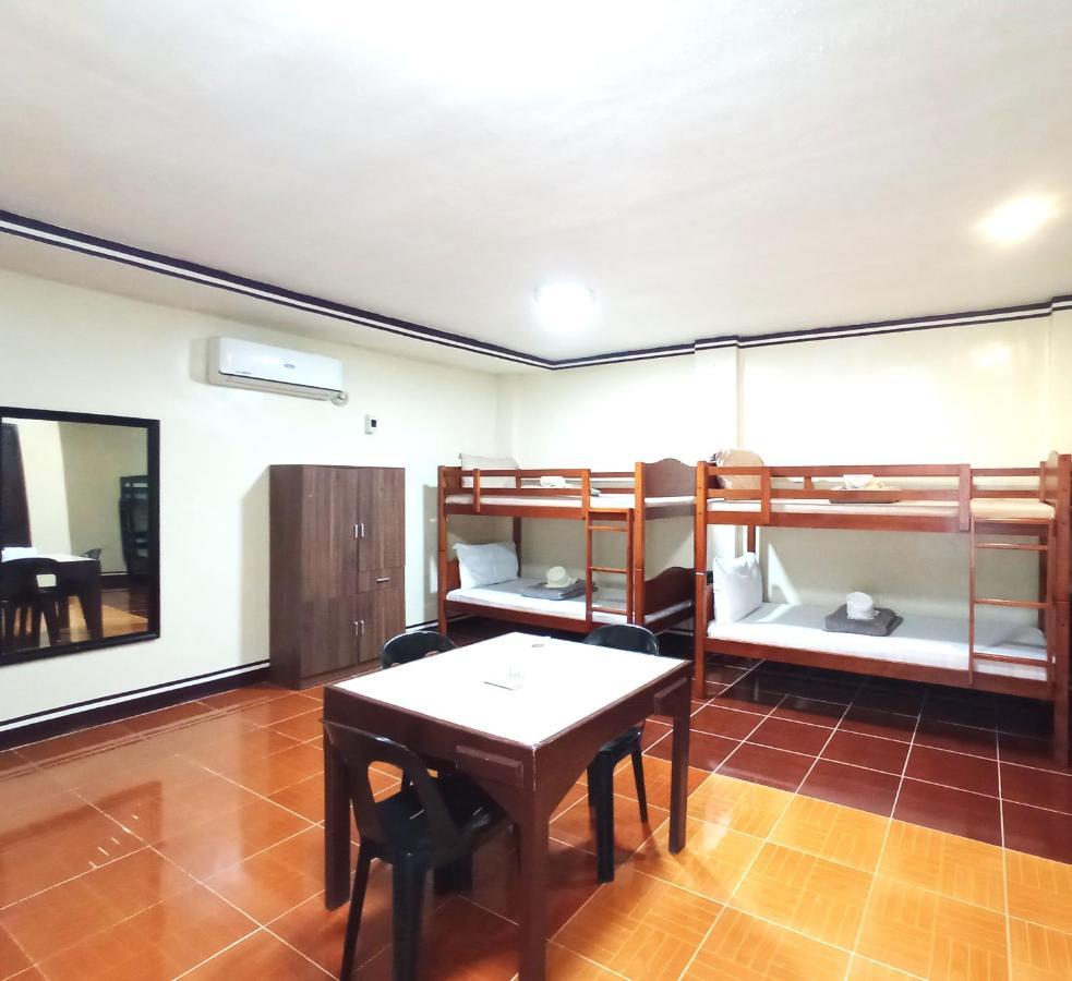 B&J Guesthouse&Tours Tagbilaran Eksteriør billede