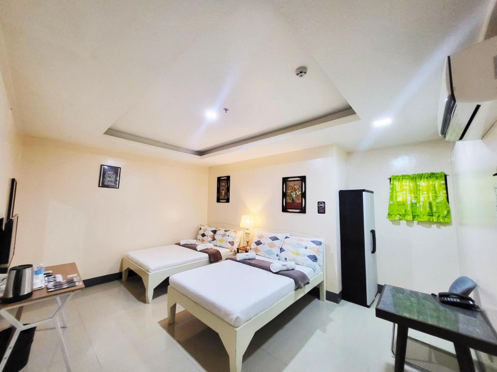 B&J Guesthouse&Tours Tagbilaran Eksteriør billede