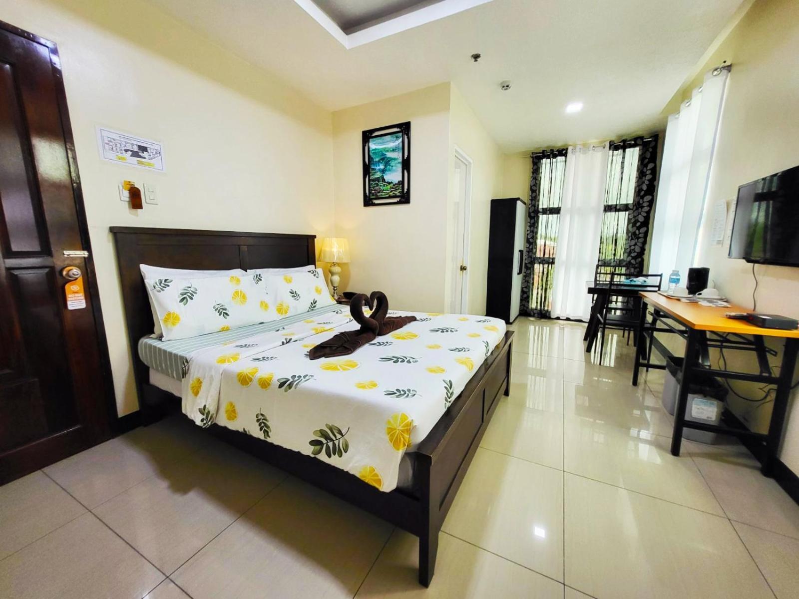 B&J Guesthouse&Tours Tagbilaran Eksteriør billede