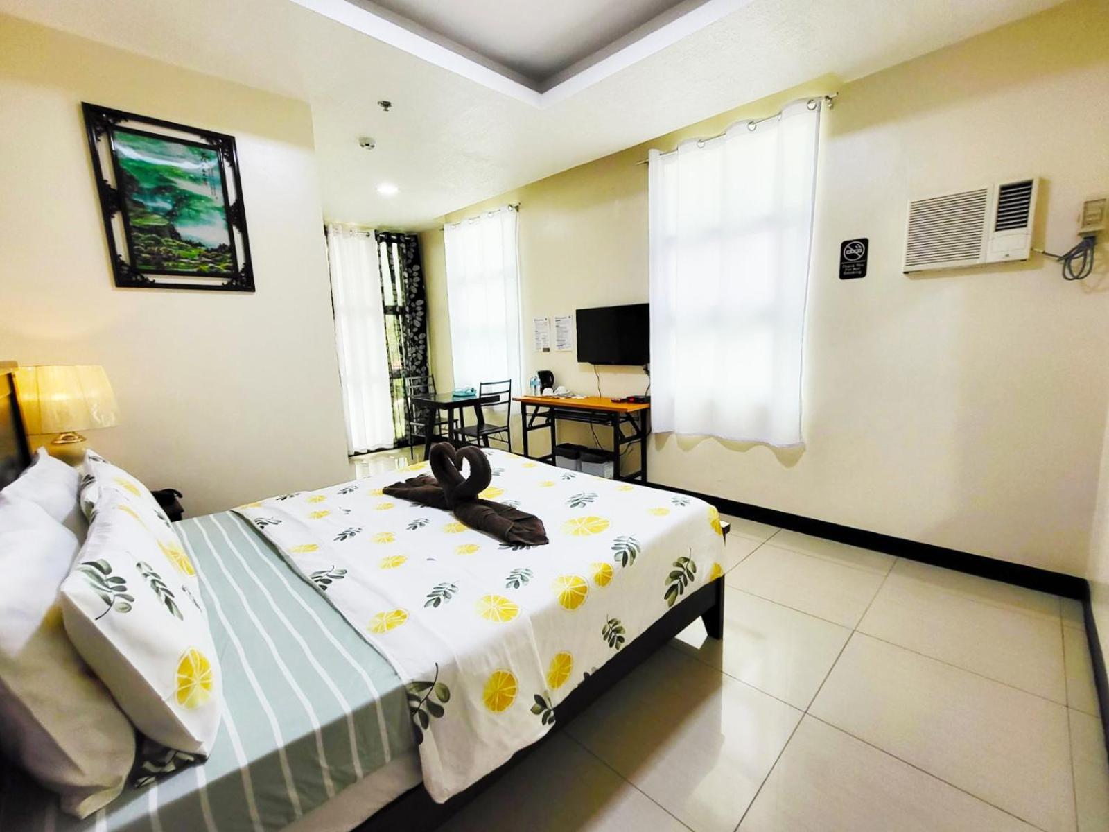 B&J Guesthouse&Tours Tagbilaran Eksteriør billede